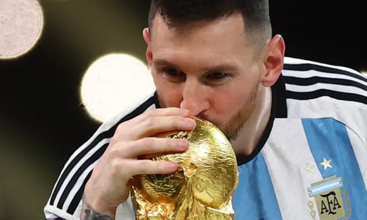 Messi-Cup.jpg